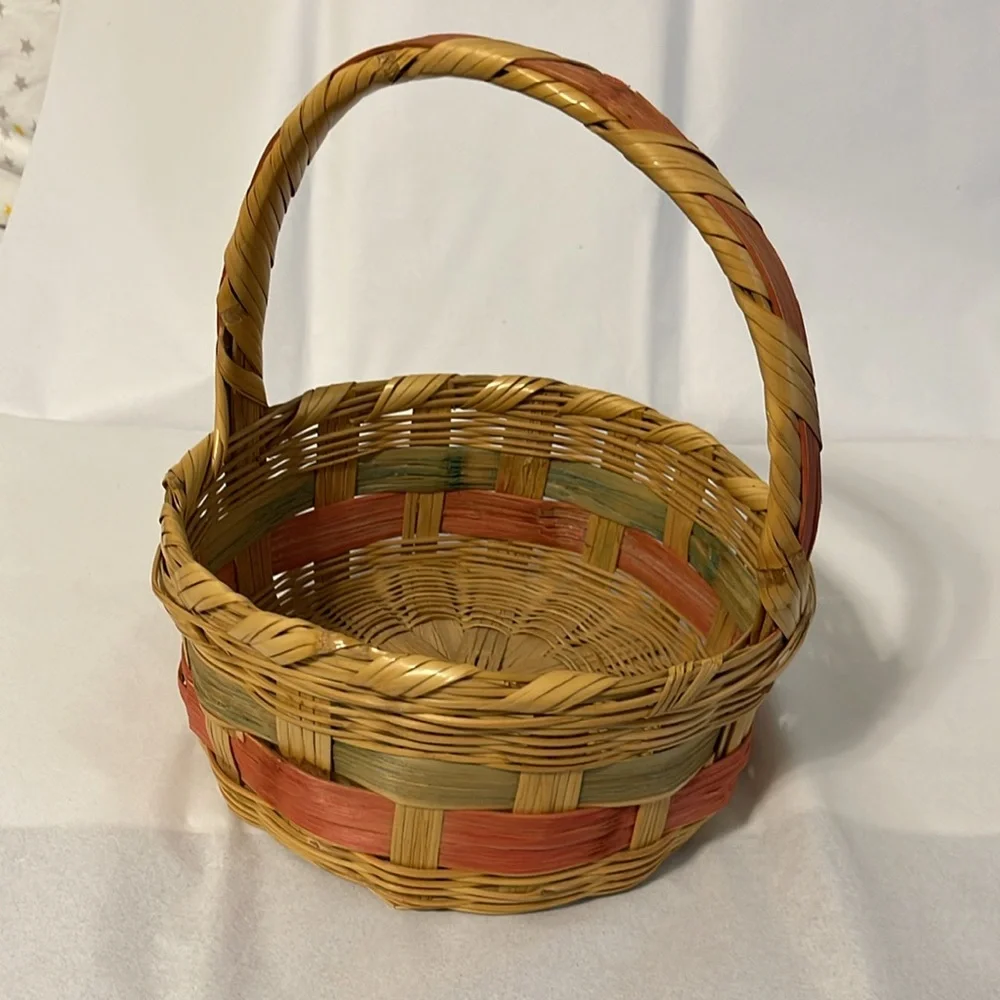 🐇 Easter Basket~ Mini Size~ EUC~Perfect Size for Toddlers~🐇